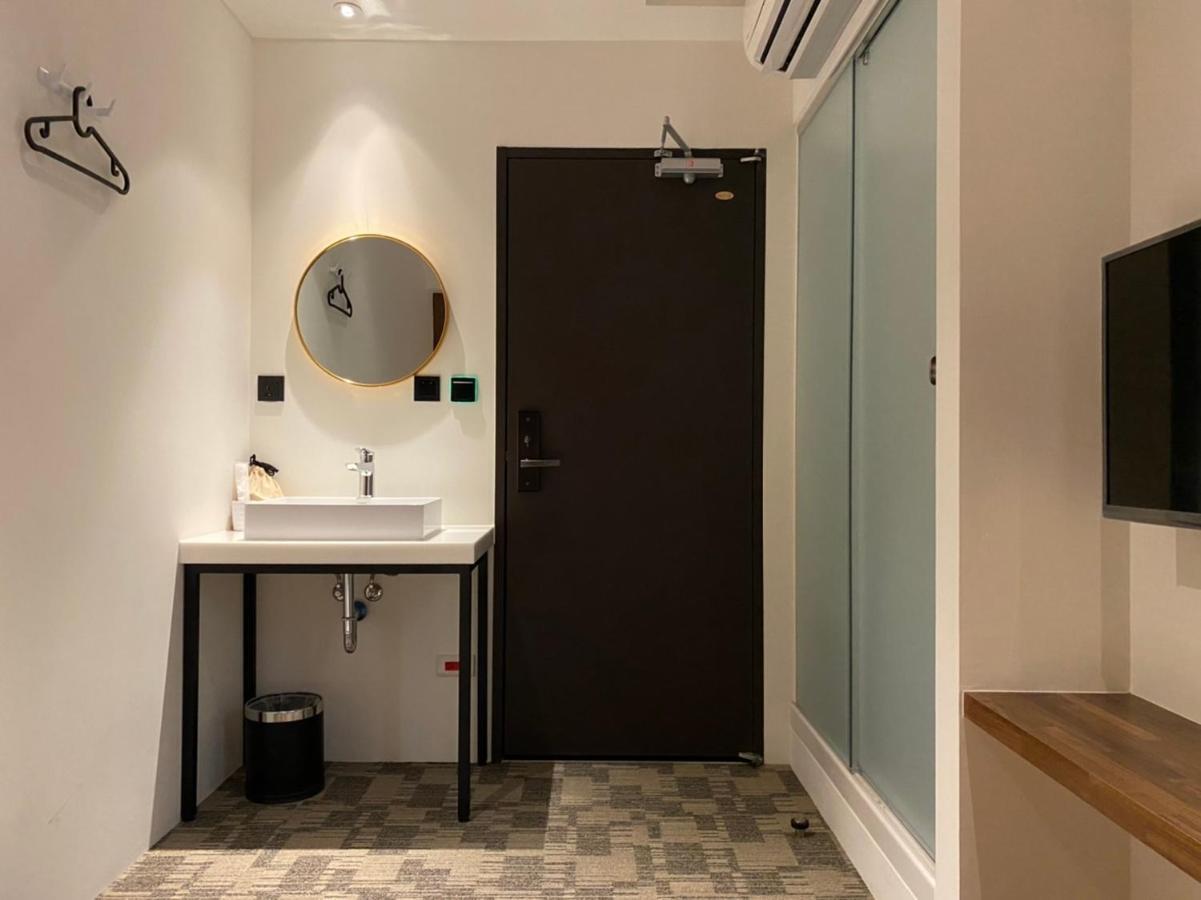 Economy Single Room